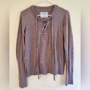 Abercrombie & Fitch Lace-Up sweater size M
